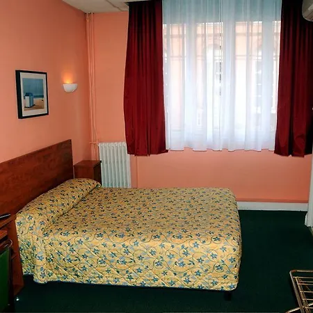 Wilson Square Hotel